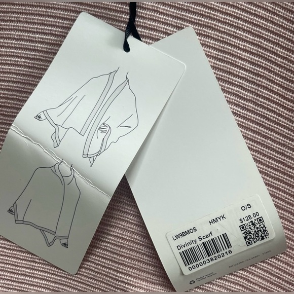 🩷 NWT LULULEMON Pink Divinity Scarf 🩷 - Picture 3 of 4